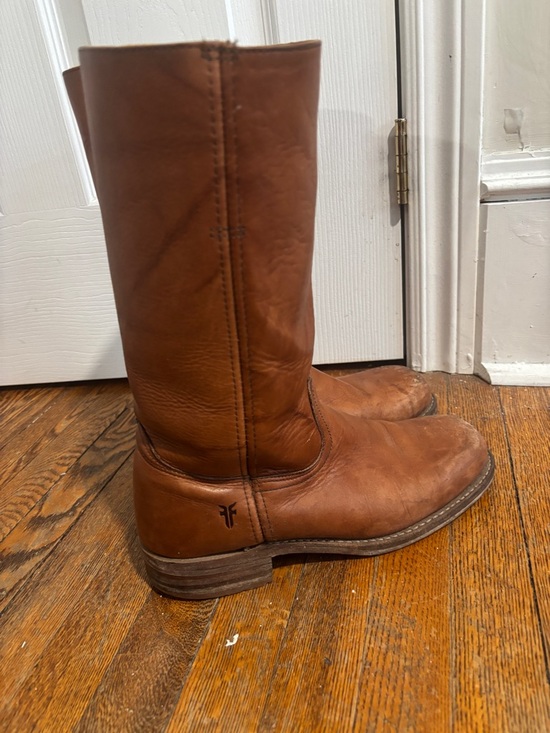 Frye Shoes - Vintage brown Frye campus boots